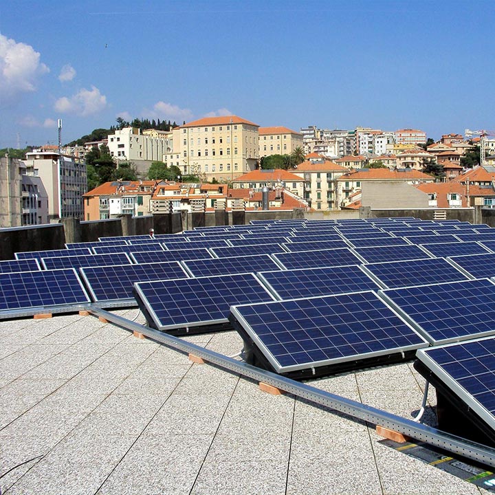 Montagem solar no telhado