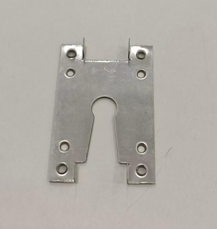 Clipe de orelha solar tipo H