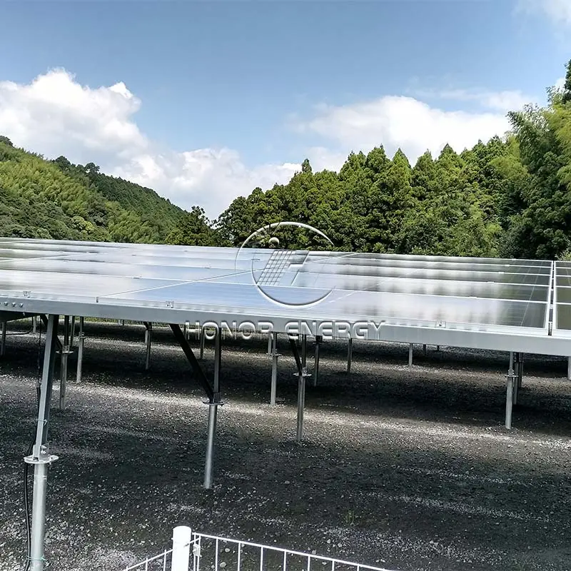 Montagem do solo de aço solar da pilha de parafuso
